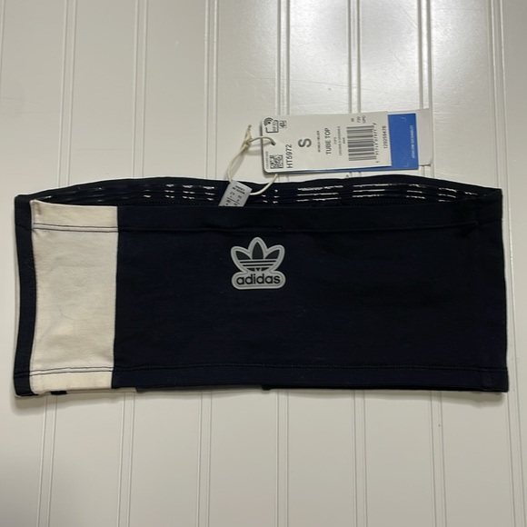 Adidas original tube top and shorts set NWT size small - Picture 8 of 8
